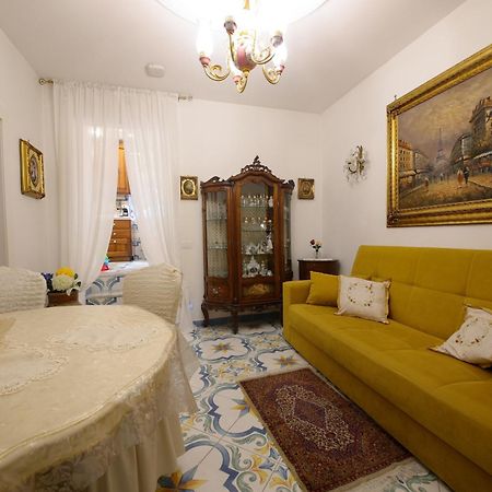 Giallo Napoletano Home Νάπολη Εξωτερικό φωτογραφία